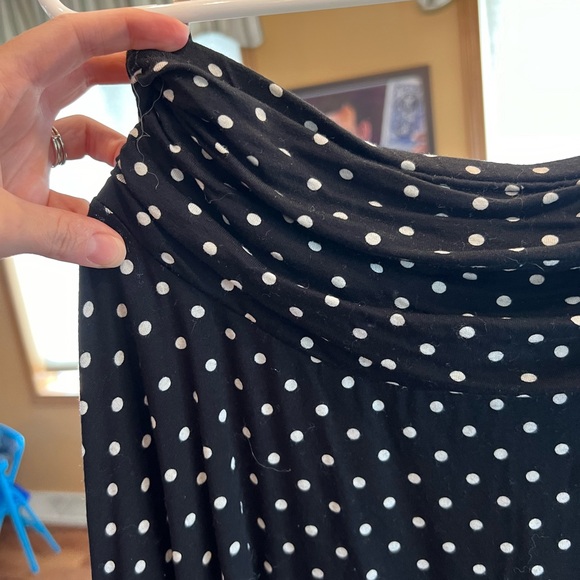 Black and white polka dot skirt - Picture 3 of 5